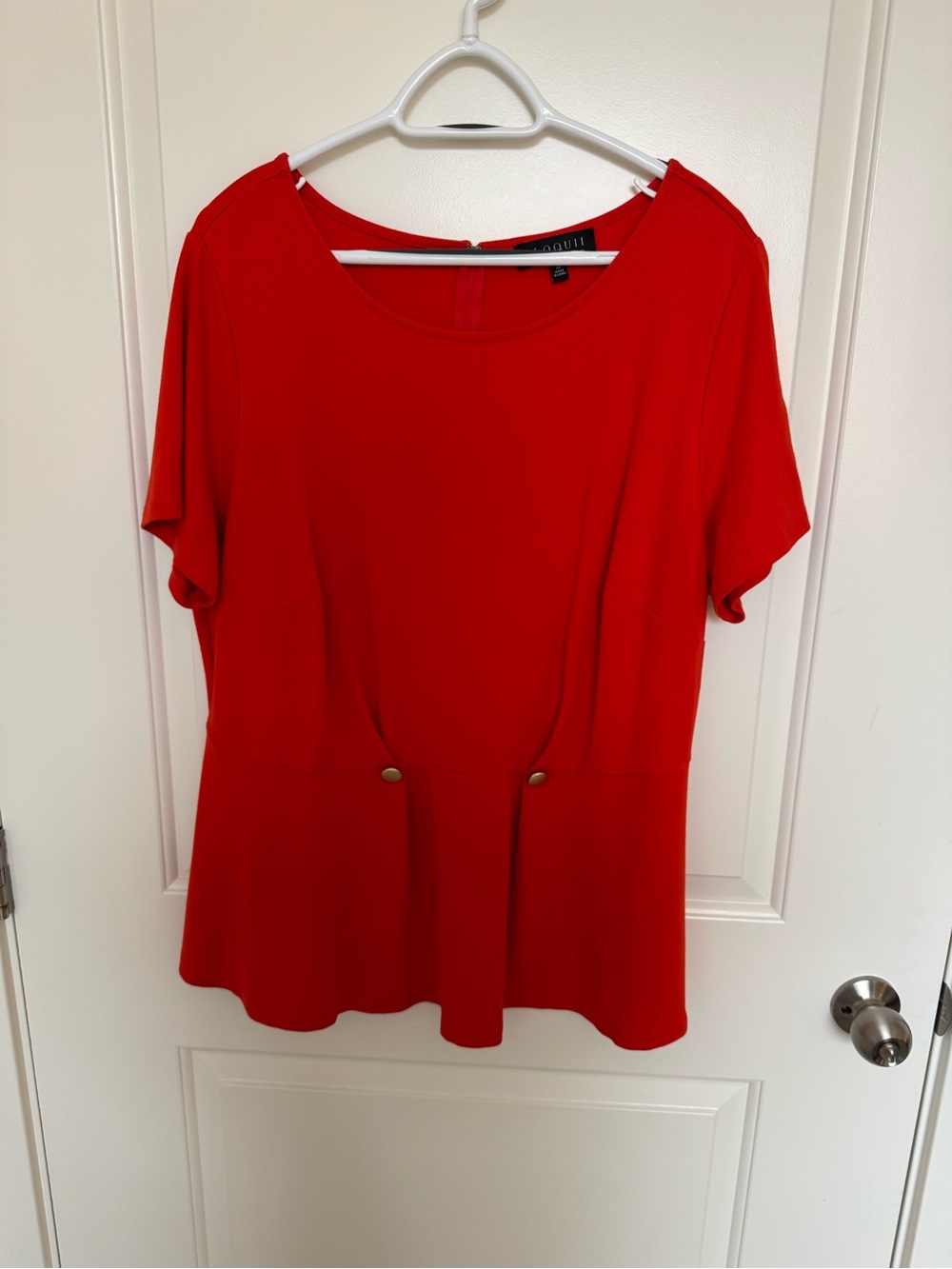 Eloquii Red Short Sleeve Peplum Top with Button Detail